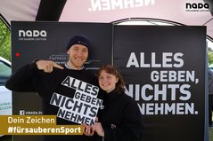 Das Foto von Besuchern bei der Kick-off Veranstaltung der Challenge Roth. 