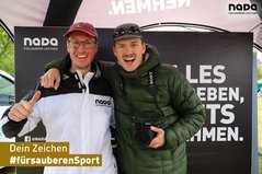 Das Foto von Besuchern bei der Kick-off Veranstaltung der Challenge Roth. 